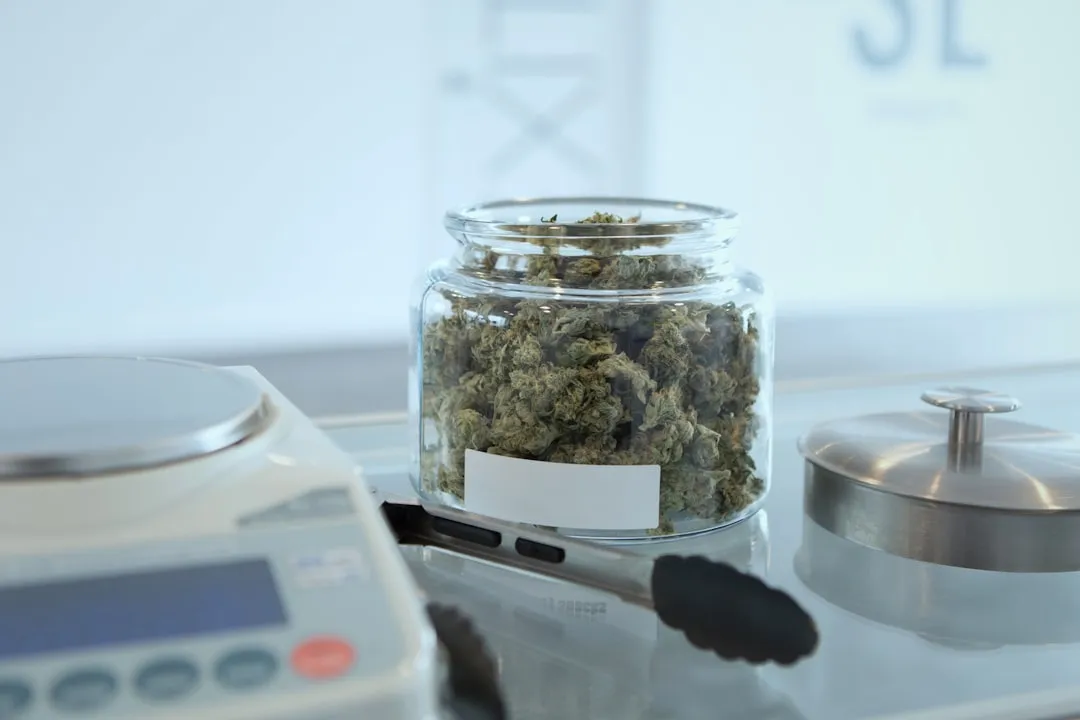科发源FUE与微针植发技术参数对比分析